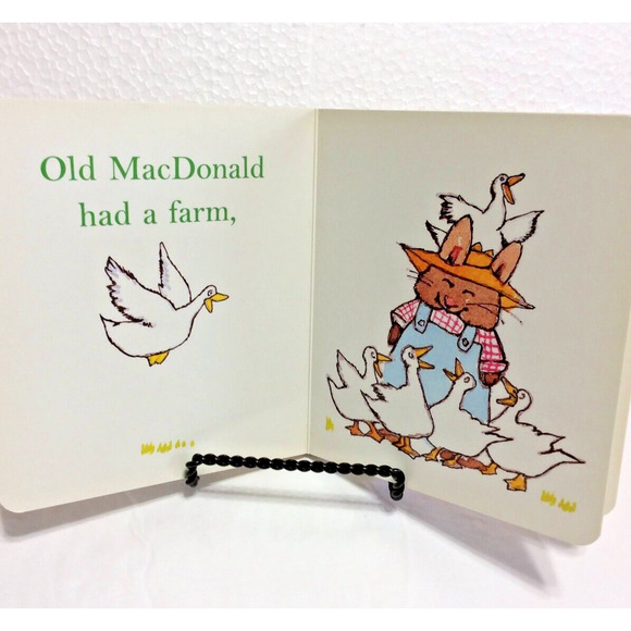 Old MacDonald Had a Farm Bunny Read's Back Children Board Book Rosemary Wells - Picture 3 of 3